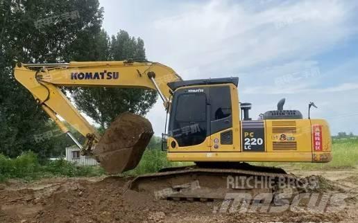 Komatsu PC 220-8 Εκσκαφάκι (διαβολάκι) < 7t