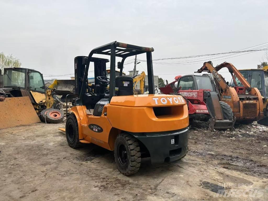 Toyota 5 ton Πετρελαιοκίνητα Κλαρκ