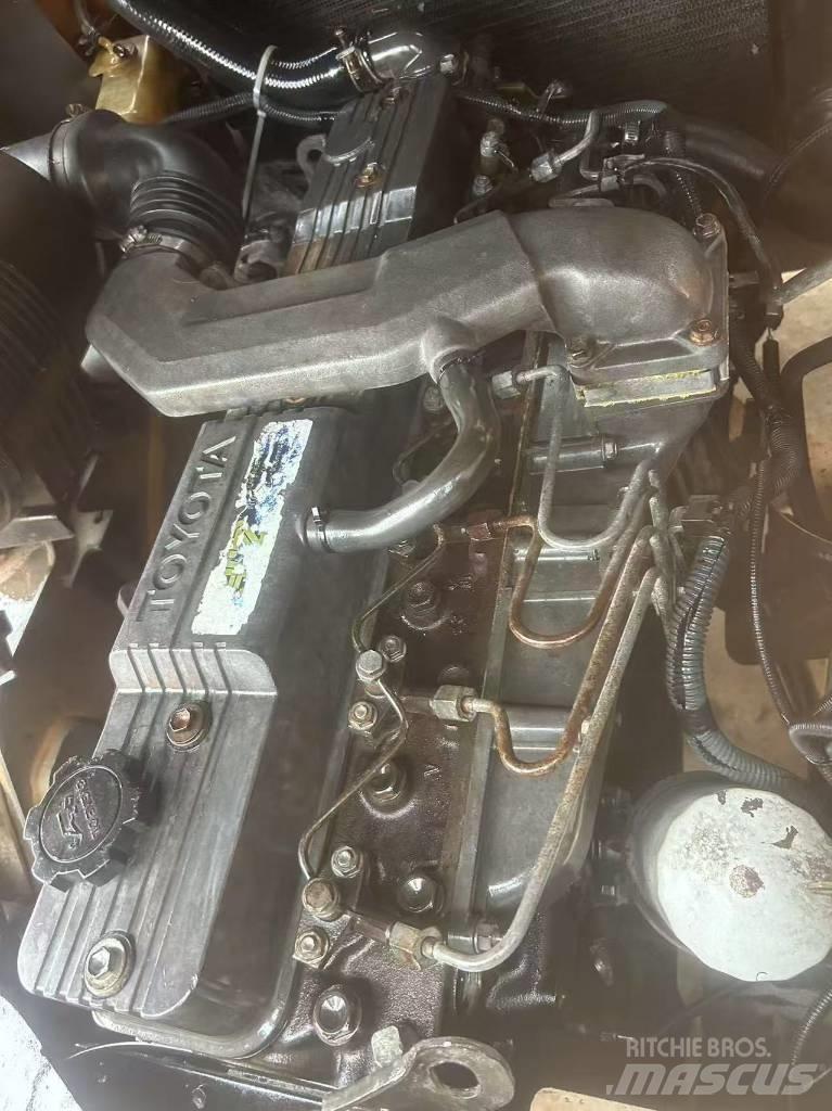 Toyota 5 ton Πετρελαιοκίνητα Κλαρκ