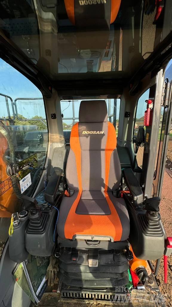 Doosan DX140LC-5 Εκσκαφείς με ερπύστριες