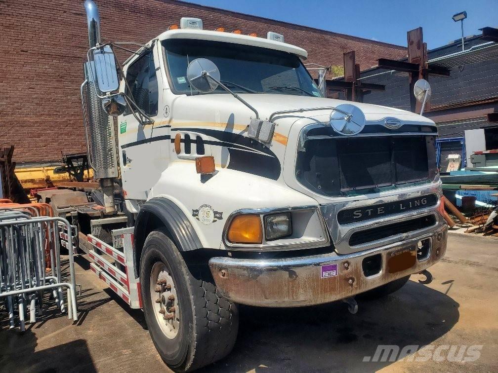 Sterling LT 9500 Φορτηγά με γερανό & γάτζο