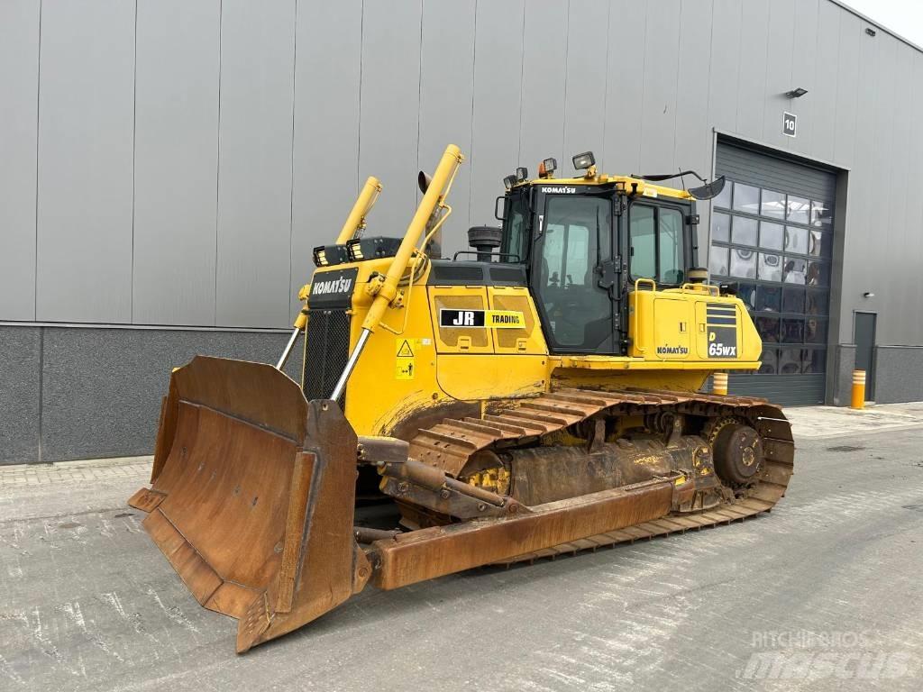 Komatsu D 65 WX-18 Μπουλντόζες με ερπύστριες