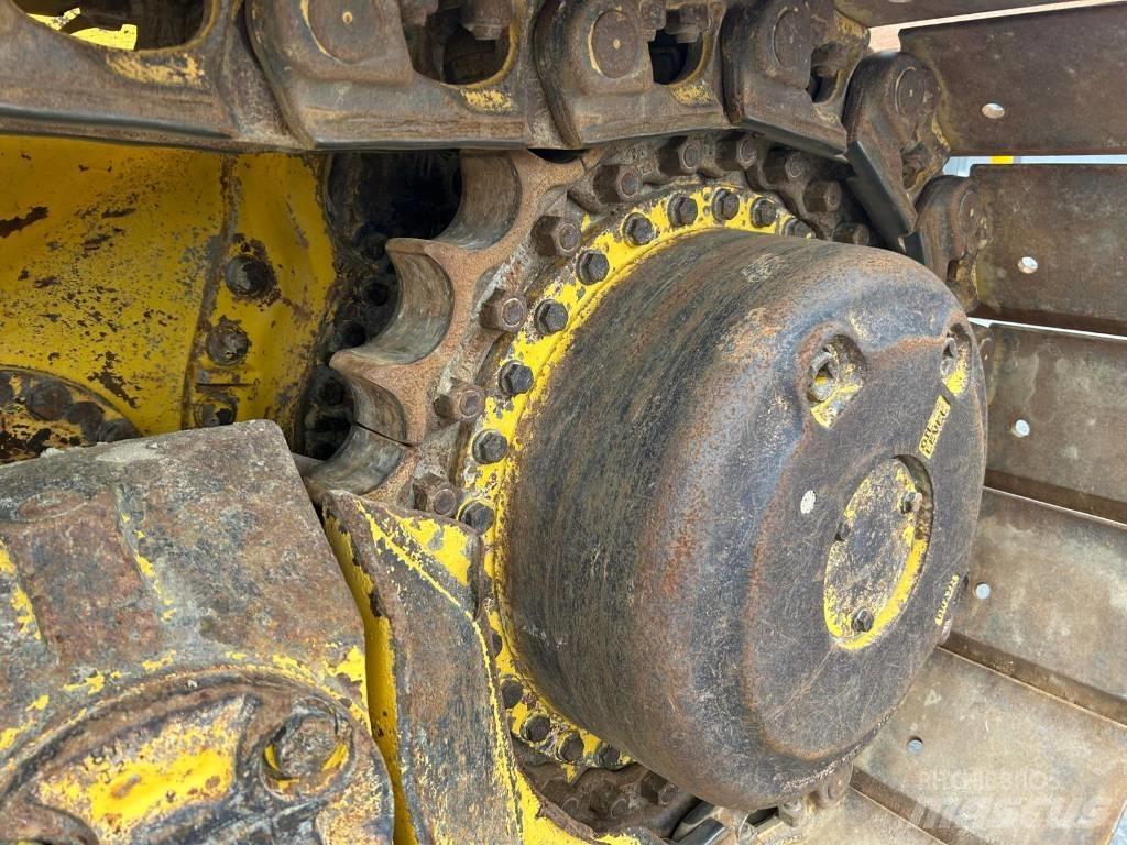 Komatsu D 65 WX-18 Μπουλντόζες με ερπύστριες