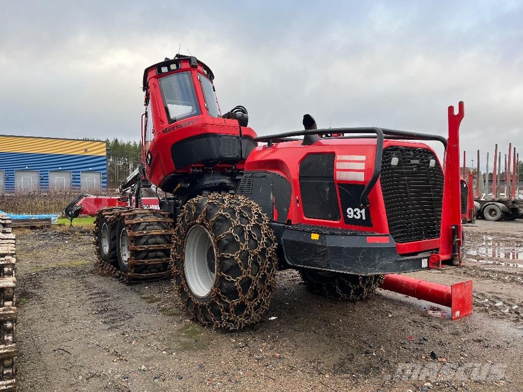 Komatsu 931 Θεριζοαλωνιστικές μηχανές