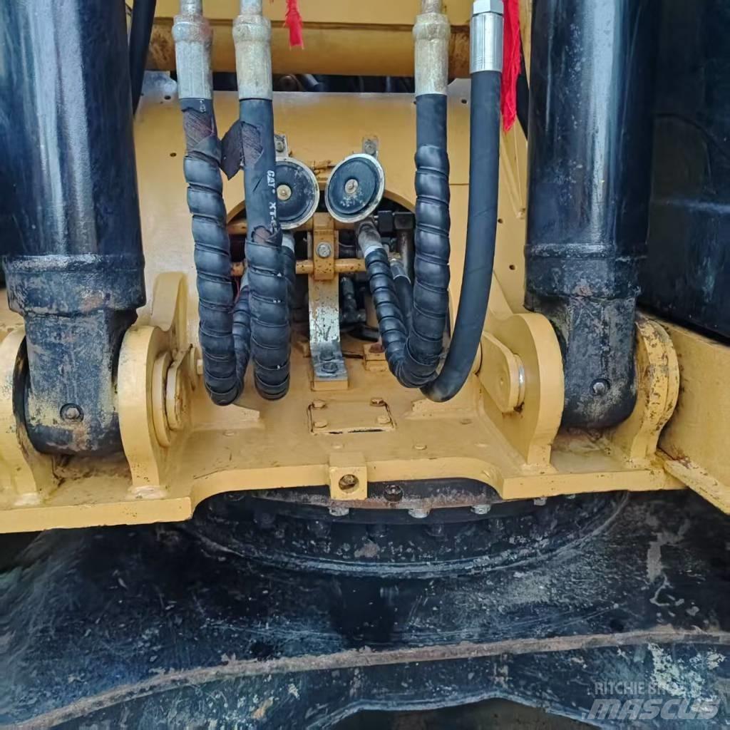 CAT 313 D Εκσκαφείς με ερπύστριες