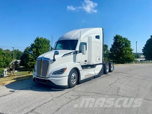 Kenworth T 680 Τράκτορες