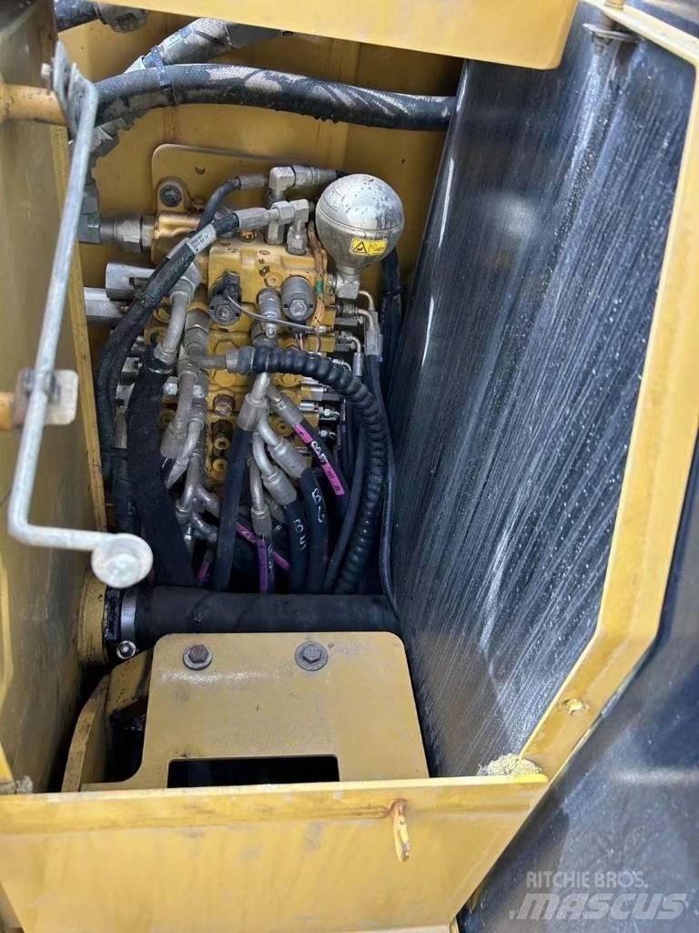 CAT 305.5E Εκσκαφείς με ερπύστριες