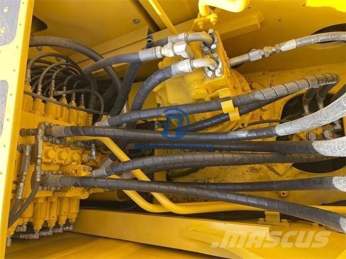 Komatsu PC 220-8 Εκσκαφείς με ερπύστριες