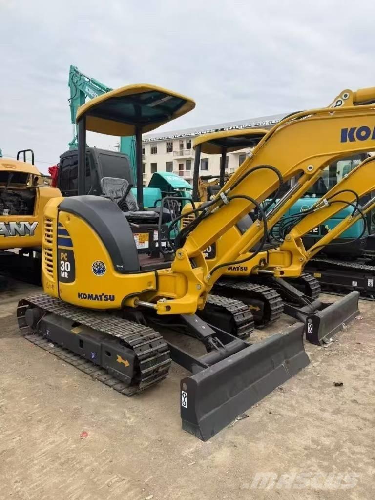 Komatsu 30 Εκσκαφείς με ερπύστριες