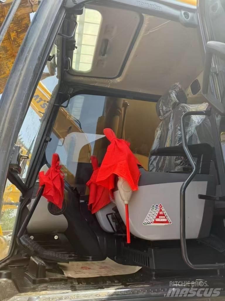 Komatsu 240LC-8 Εκσκαφείς με ερπύστριες