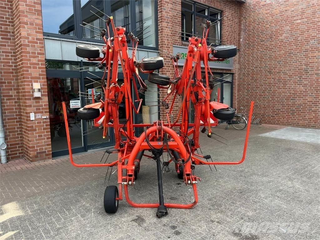 Kuhn GF8702 defekt Τσουγκράνες και χορτοξηραντικές μηχανές