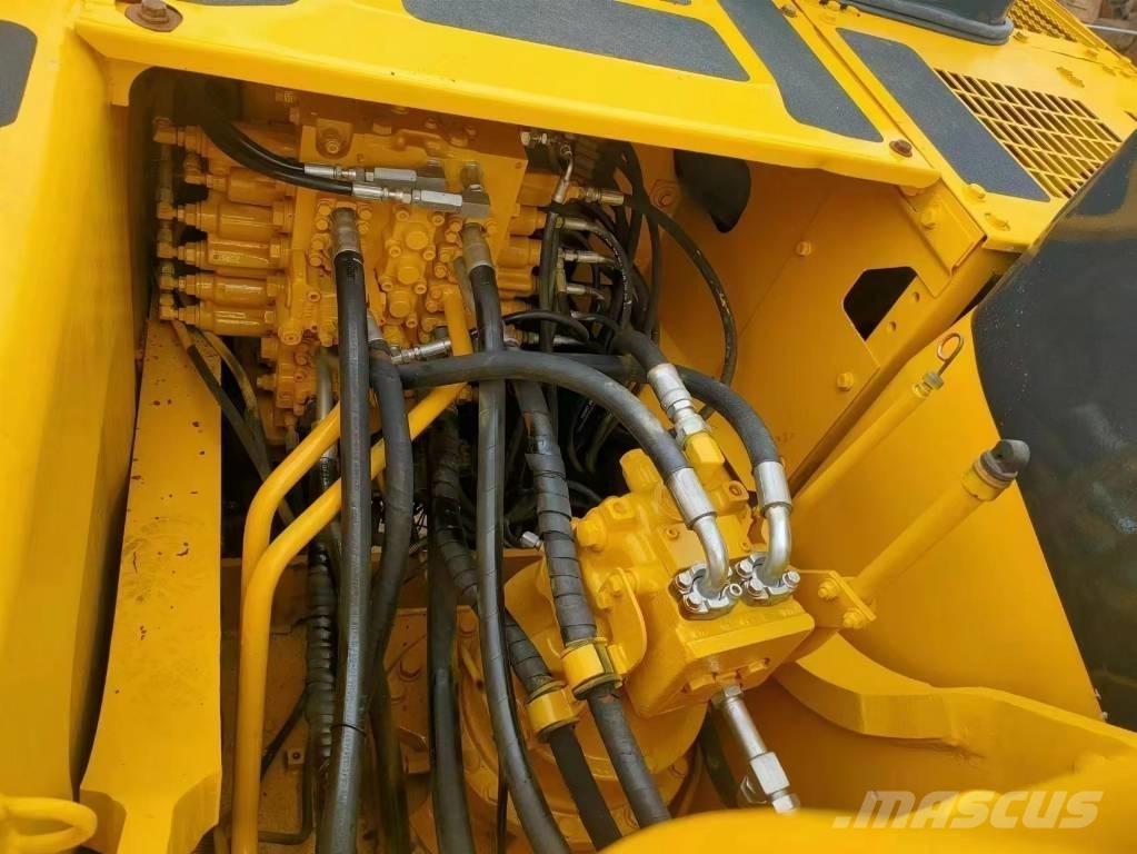 Komatsu PC 220-7 Εκσκαφείς με ερπύστριες