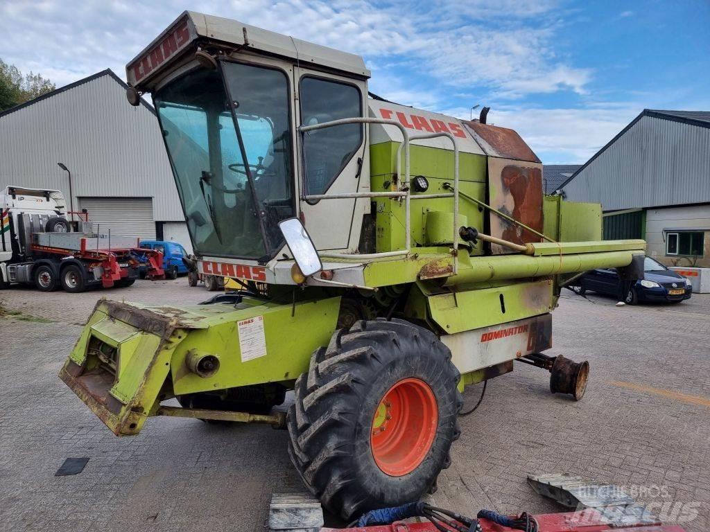 CLAAS 68s Θεριζοαλωνιστικές μηχανές