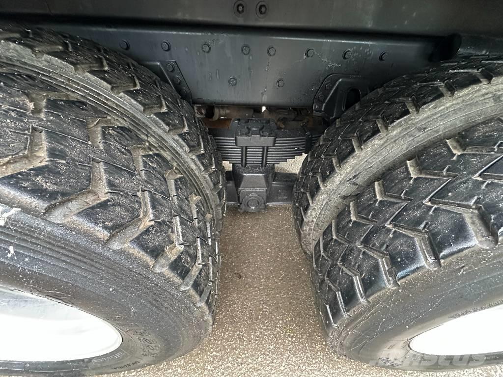 Freightliner 114 SD Αποφρακτικά οχήματα