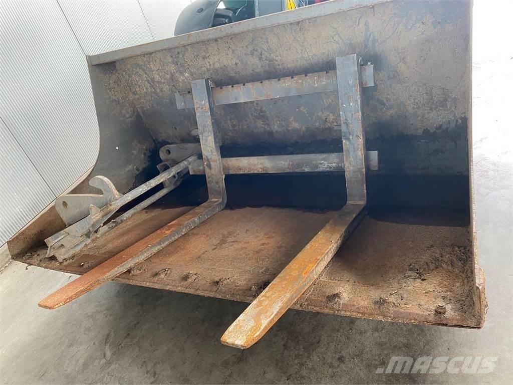Kramer KT 276 Ανυψωτήρες με τηλεσκοπικό βραχίονα