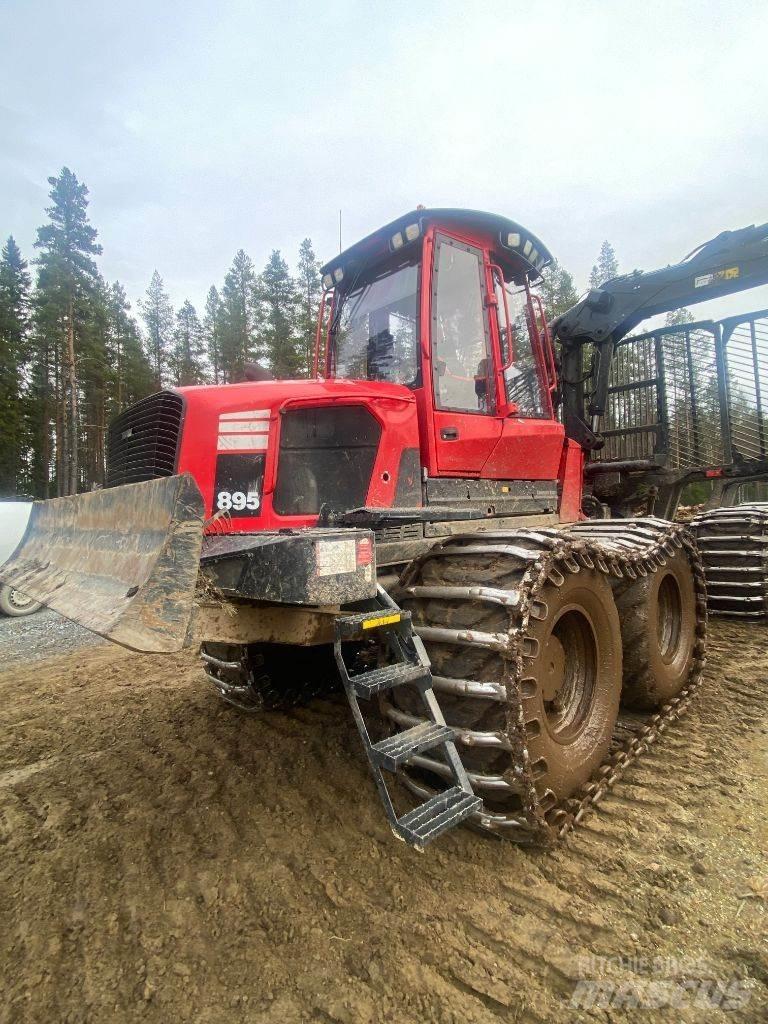Komatsu 895 Μεταφορείς ξυλείας
