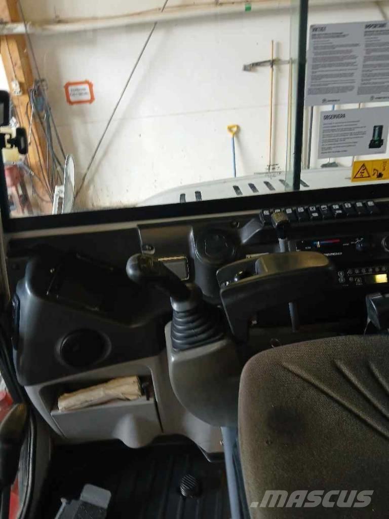 Takeuchi TB 260 Εκσκαφάκι (διαβολάκι) < 7t