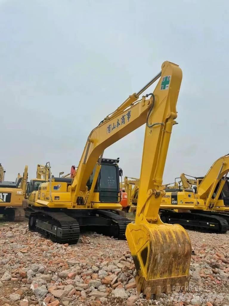 Komatsu PC200-8 Εκσκαφείς με ερπύστριες