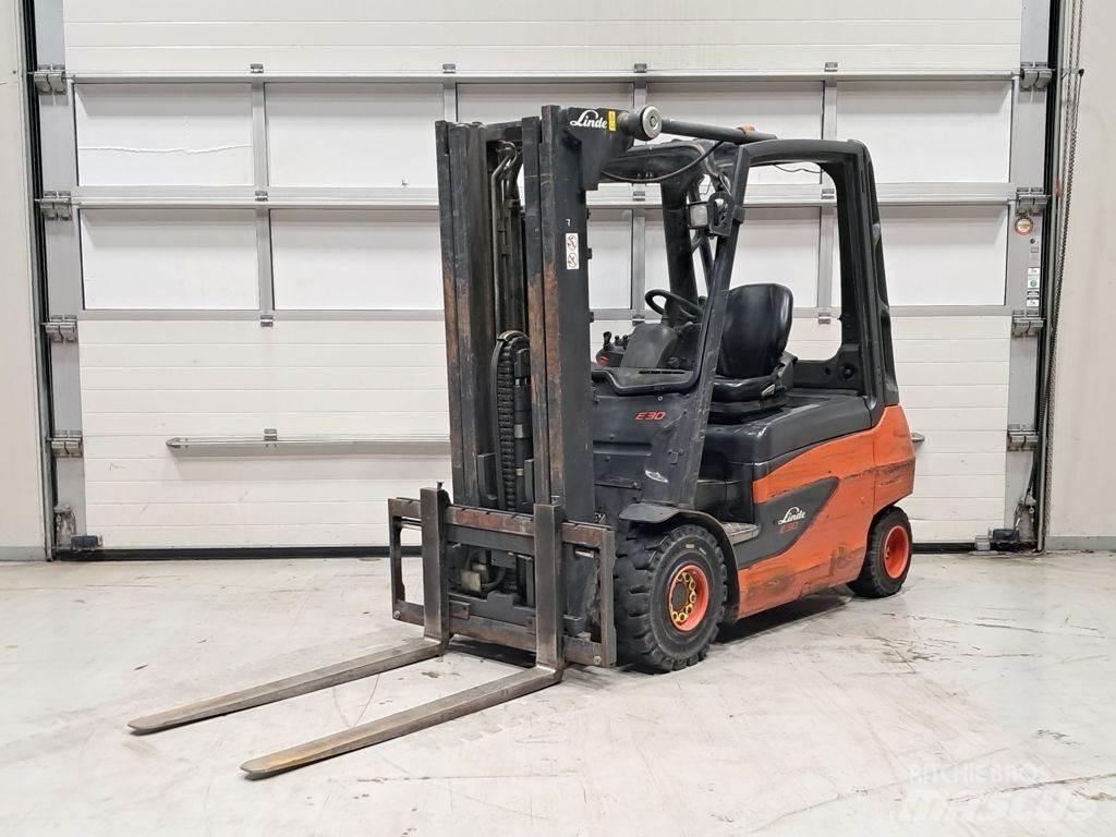Linde E30-01 Ηλεκτρικά περονοφόρα ανυψωτικά κλαρκ