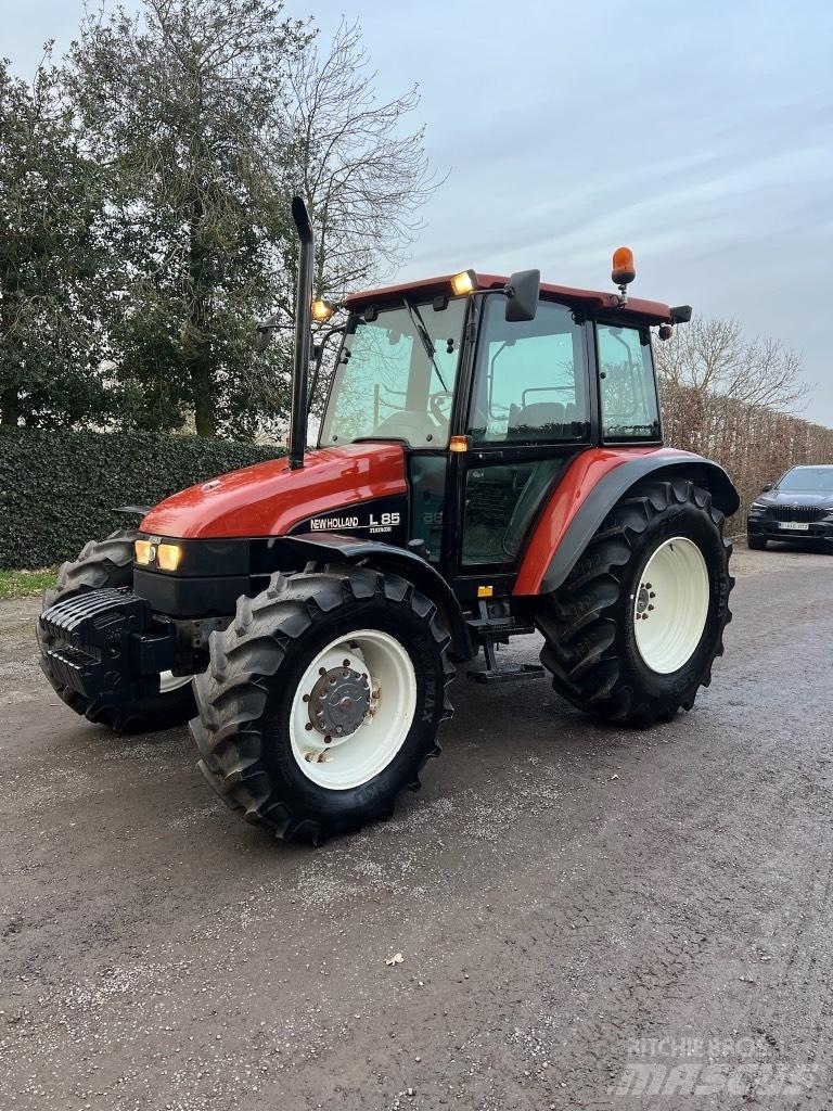 New Holland L 85 DT Τρακτέρ