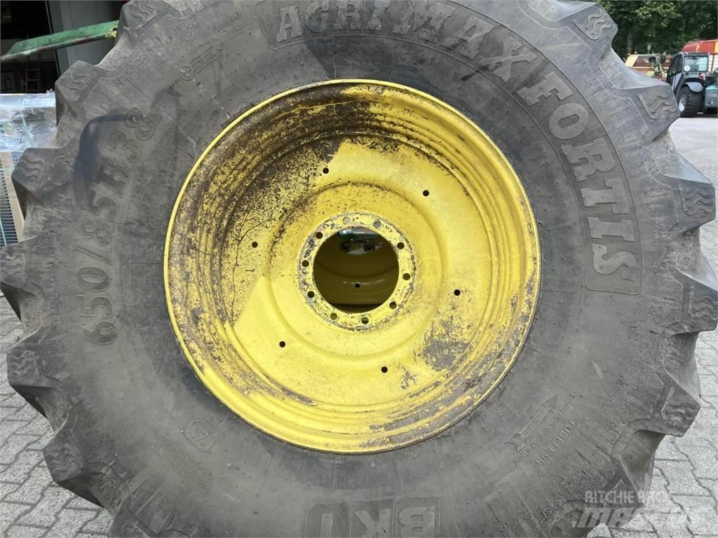 BKT 650/85R38 Ελαστικά και ζάντες