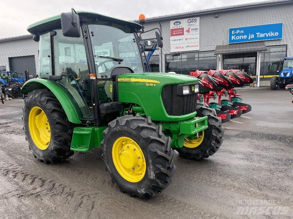 John Deere 5055 E Τρακτέρ