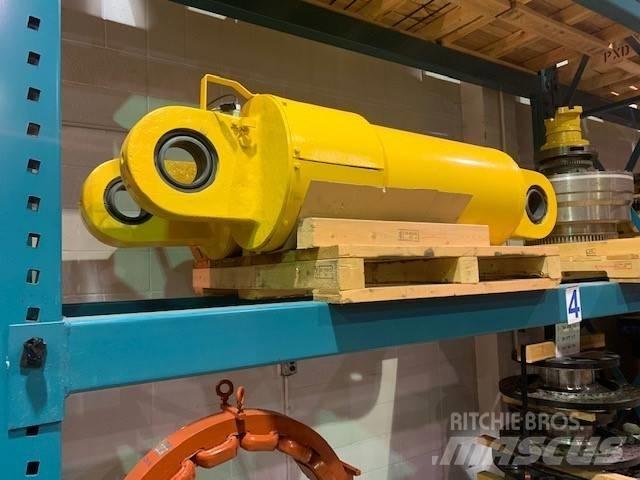 Komatsu 830 E Σπαστό Dump Truck ADT