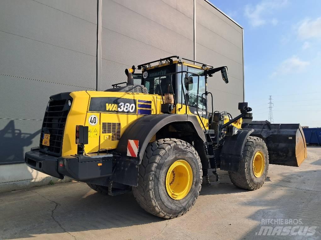 Komatsu WA380-8E0 Φορτωτές με λάστιχα (Τροχοφόροι)