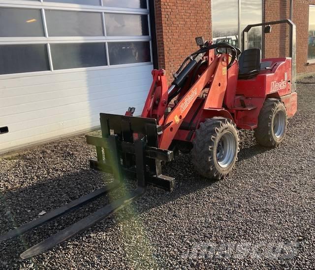 Macks 333 Μίνι φορτωτές