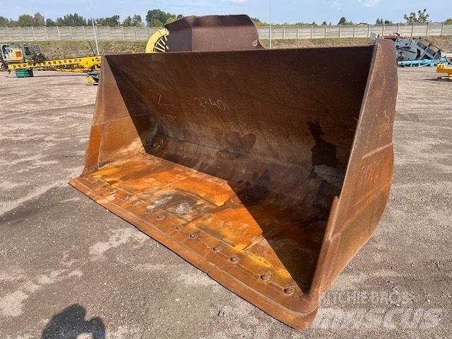 Volvo L 220 E BUCKET Κουβάδες