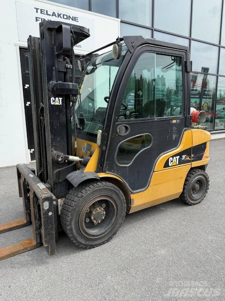 CAT GP 30 N Περονοφόρα ανυψωτικά κλαρκ με φυσικό αέριο LPG