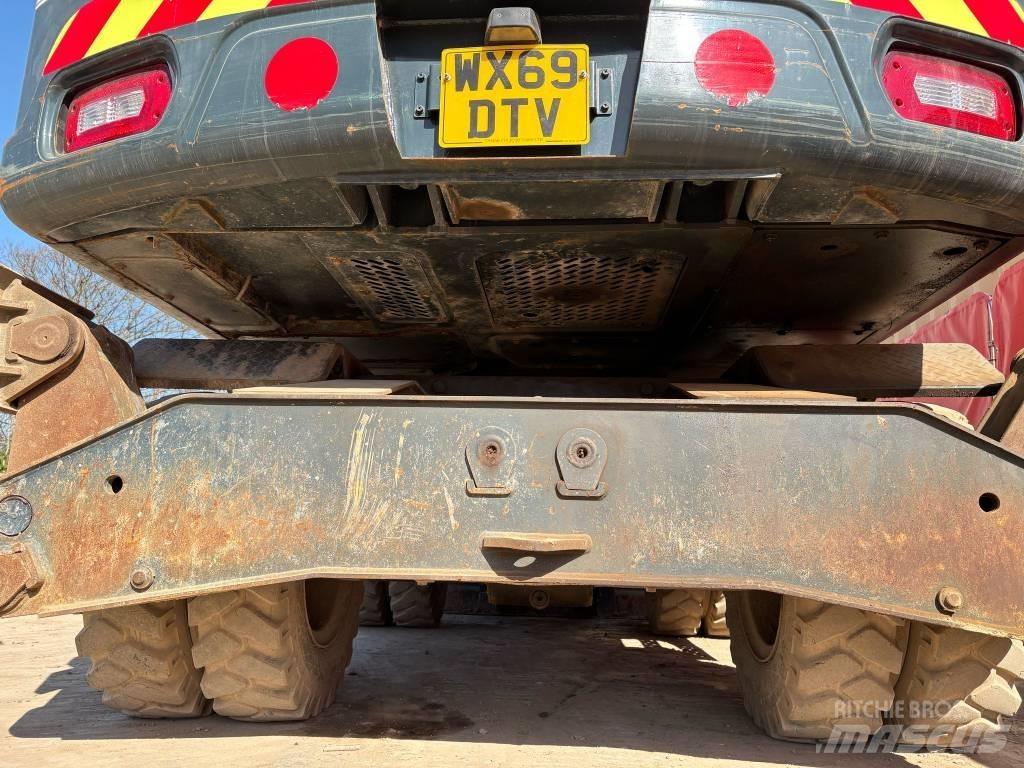 Hyundai HW140 Εκσκαφείς με τροχούς - λάστιχα