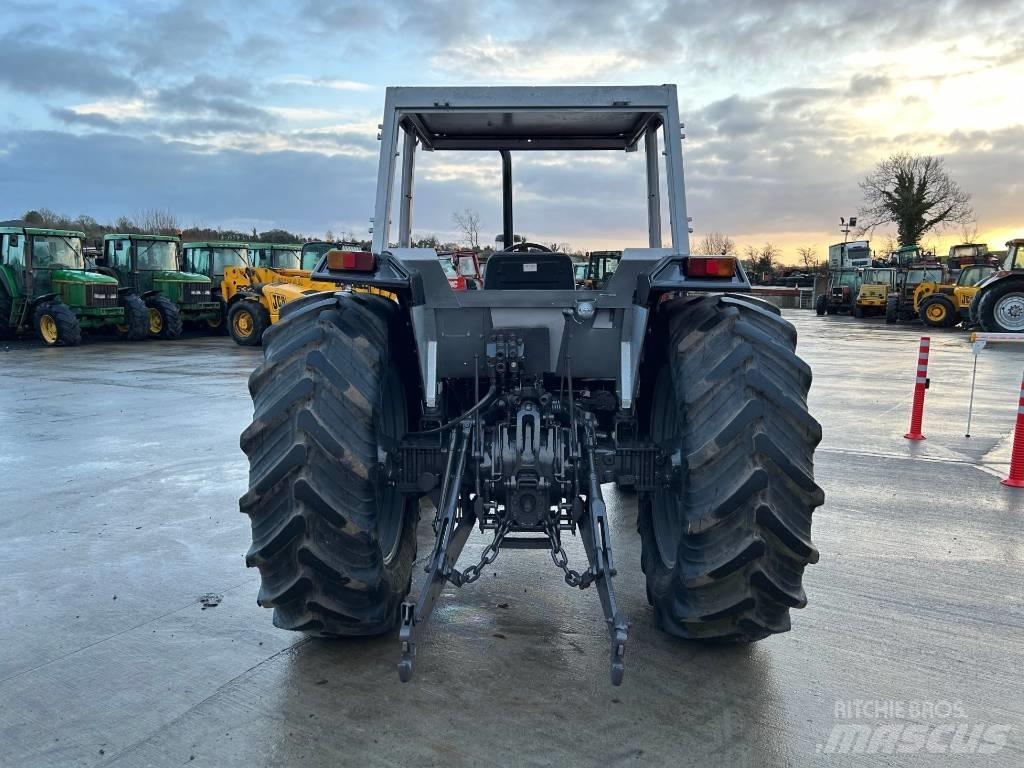 Massey Ferguson 390 Τρακτέρ