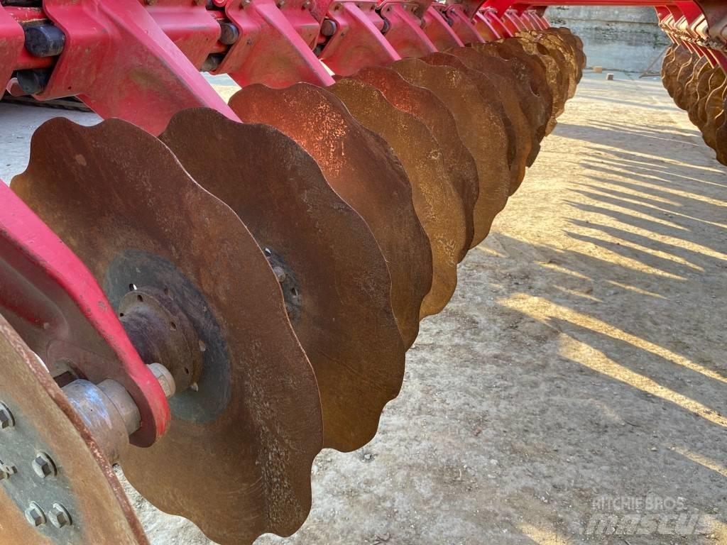 Horsch Joker 8 HD Δισκοσβάρνες