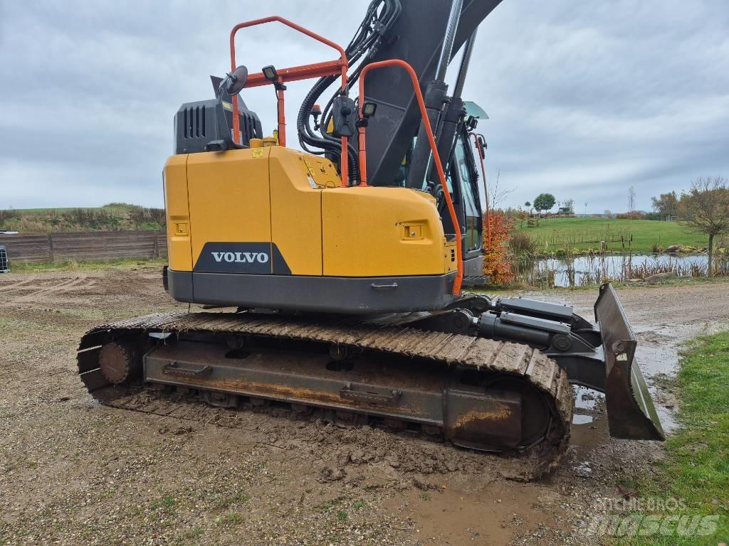 Volvo ECR235EL Εκσκαφείς με ερπύστριες