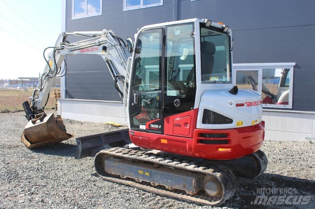 Takeuchi TB 250 Εκσκαφάκι (διαβολάκι) < 7t