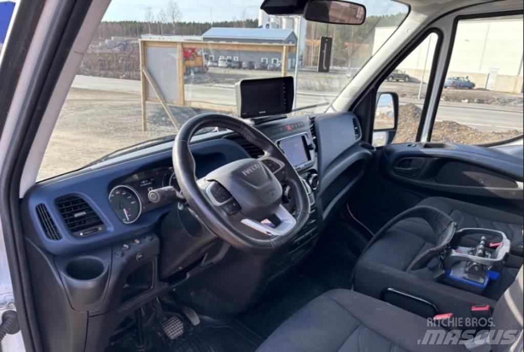 Iveco Iveco Daily Φορτηγά με Γερανό