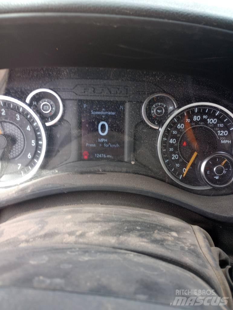RAM 5500 Φορτηγά Kαρότσα με ανοιγόμενα πλαϊνά