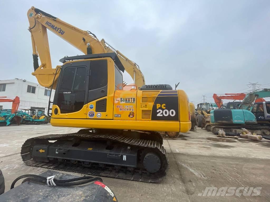 Komatsu PC 200-8 Εκσκαφείς με ερπύστριες