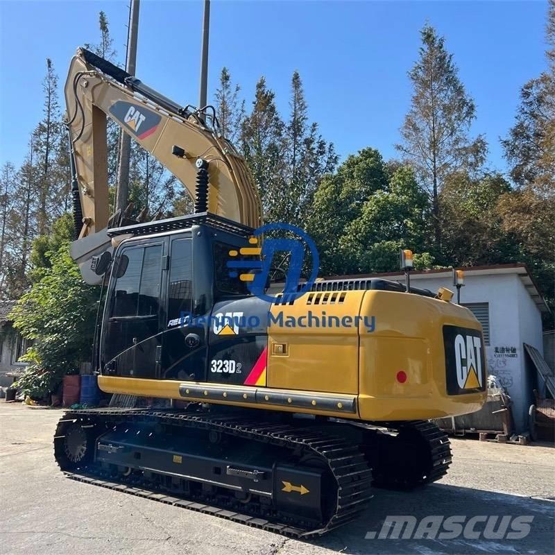 CAT 323D2 Εκσκαφείς με ερπύστριες