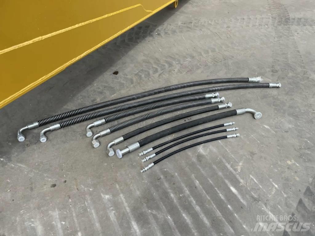 CAT 323 NG 15m Set Εκσκαφείς
