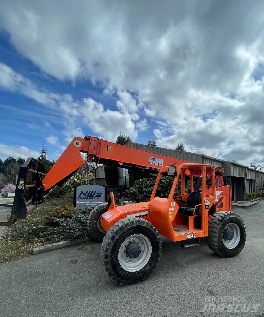 JLG 6042 Φορτηγά ανώμαλου εδάφους