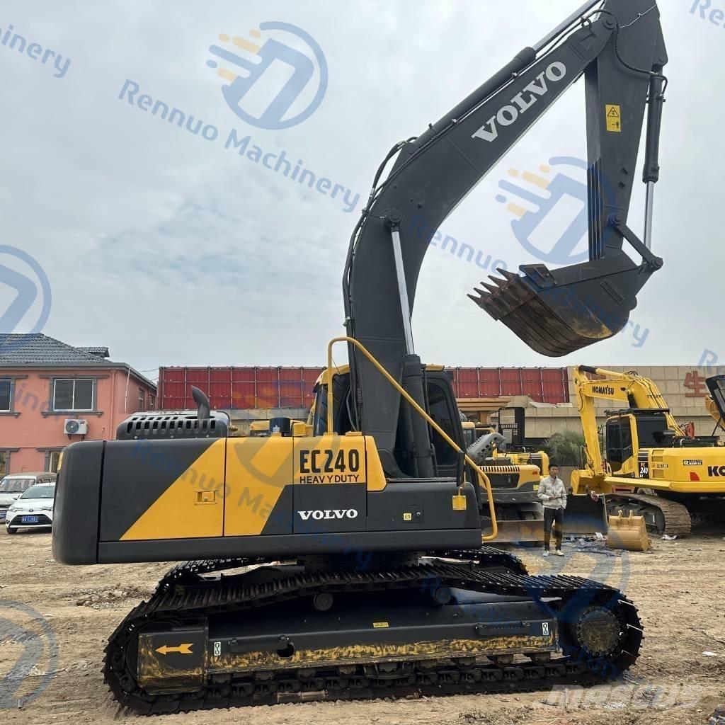 Volvo EC 240 Εκσκαφείς με ερπύστριες