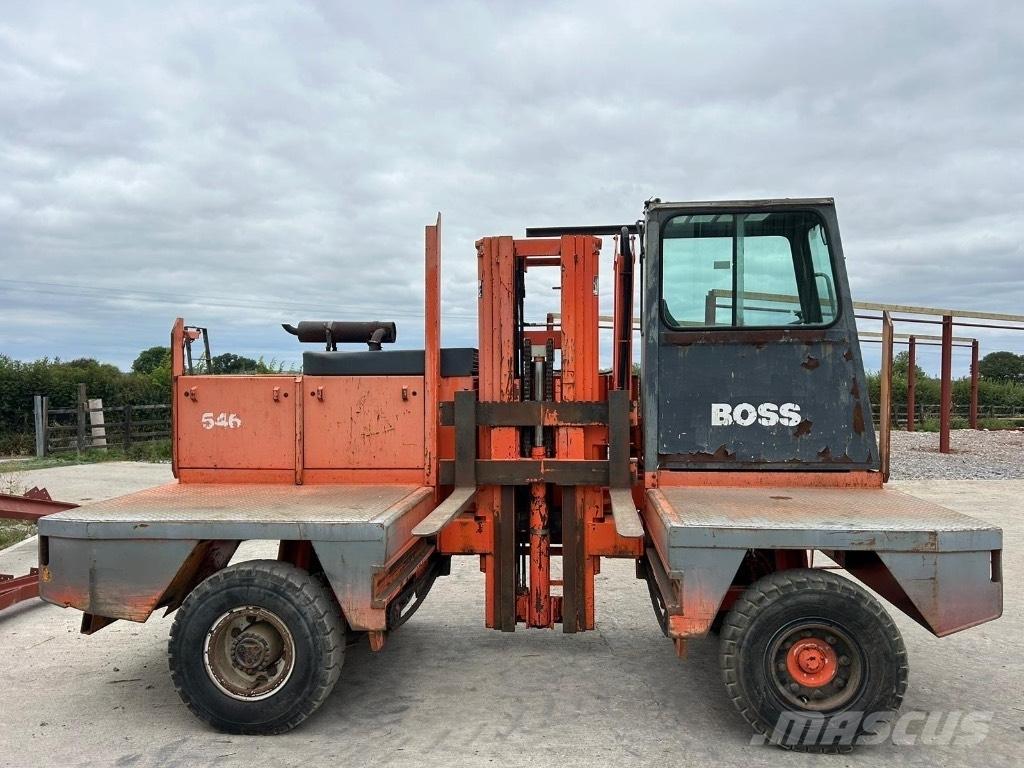 Boss 546 Γερανοί πλευρικής φόρτωσης εμπορευματοκιβωτίων