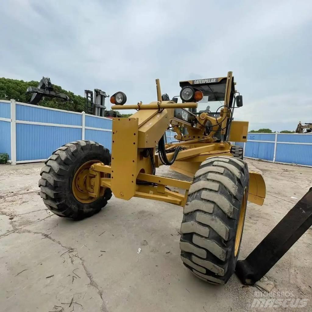 CAT 140K Γκρέιντερς