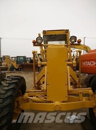 Komatsu GD 661 Γκρέιντερς