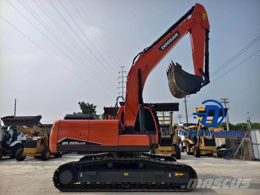 Doosan DX 225 LCA Εκσκαφείς με ερπύστριες