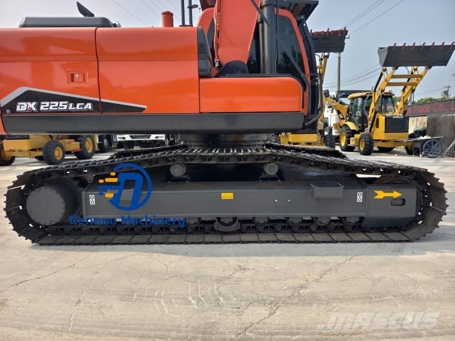 Doosan DX 225 LCA Εκσκαφείς με ερπύστριες