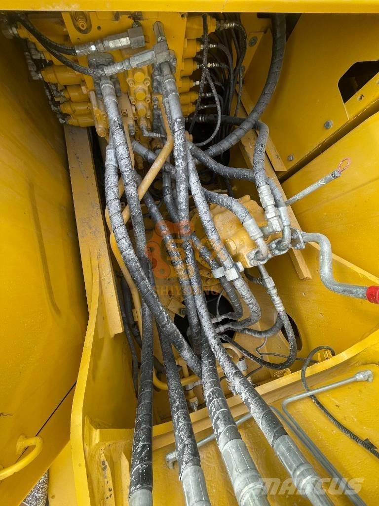 Komatsu PC 200-8 Εκσκαφείς με ερπύστριες