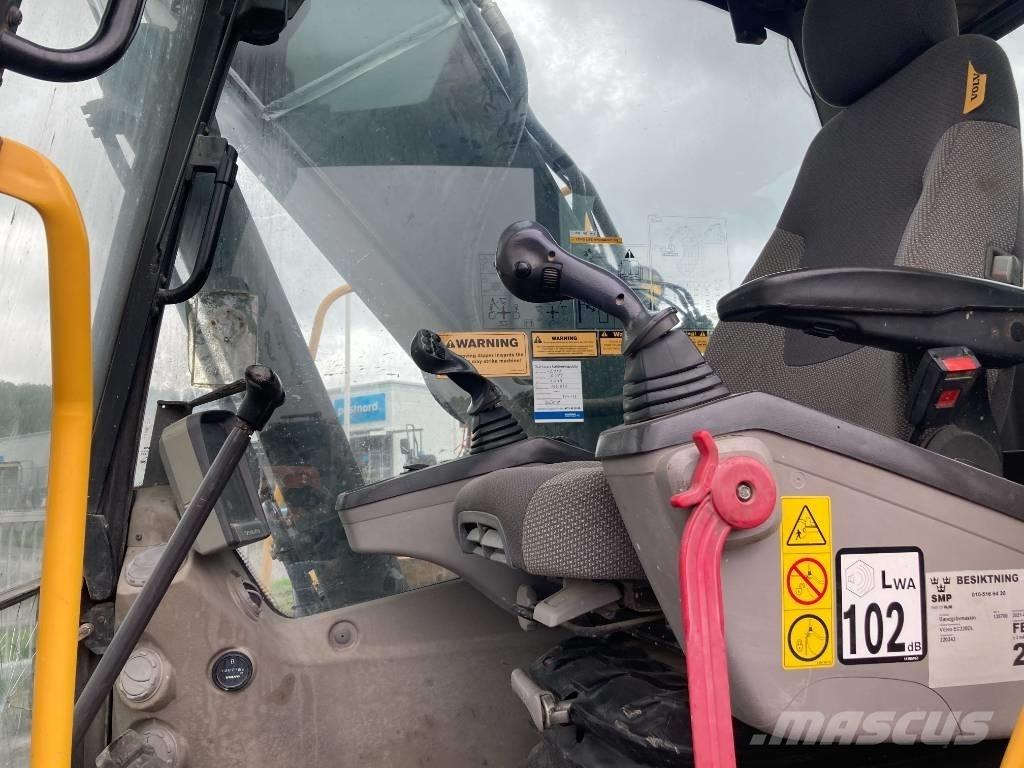 Volvo EC 220 DL Εκσκαφείς με ερπύστριες